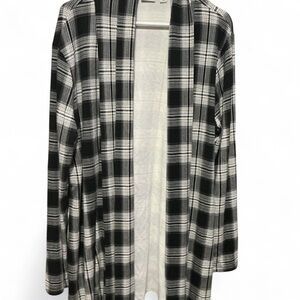 Elegant Black and White Plaid Women's Tunic